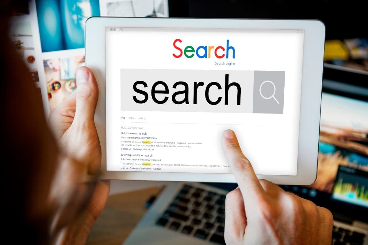 Person using a search engine